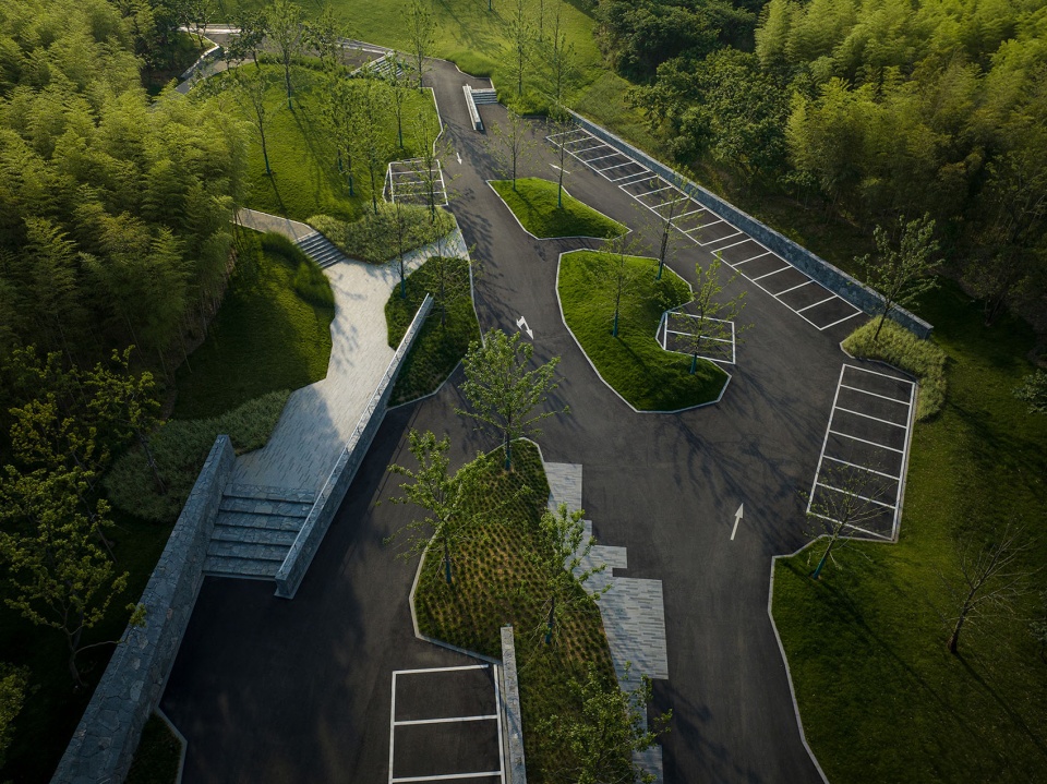 停车的山谷Parking in the valley©️ 王宁