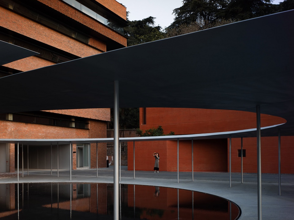 renovation of nanjing combat machinery factory by mix architecture