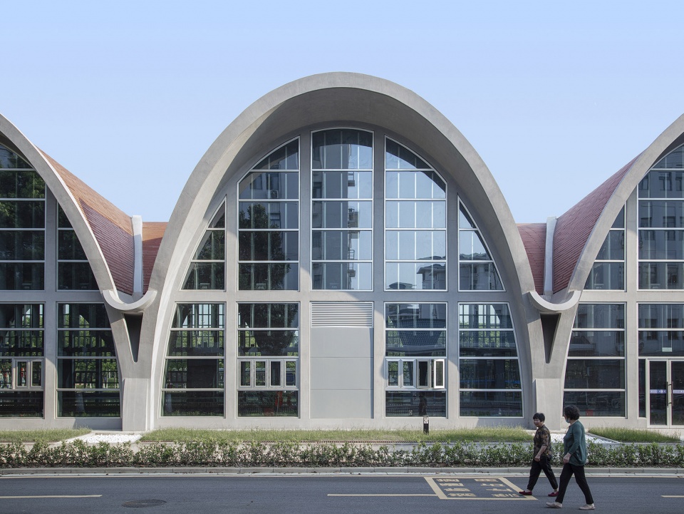natatorium of southeast university by zhou qi studio architects and engineers associates of southeast university