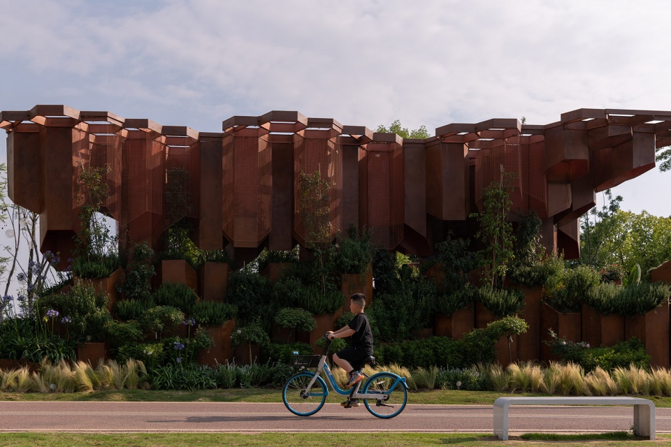 gear garden by atelier scale fabrication lab