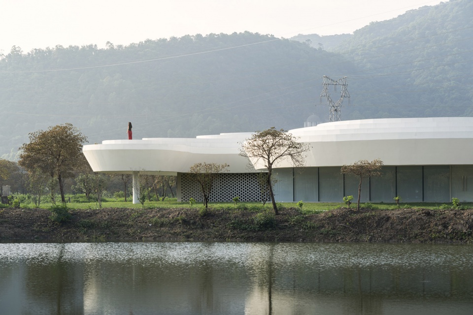 the ripple nanhai district freshwater fish industry technology demonstration and promotion center by wutopia lab