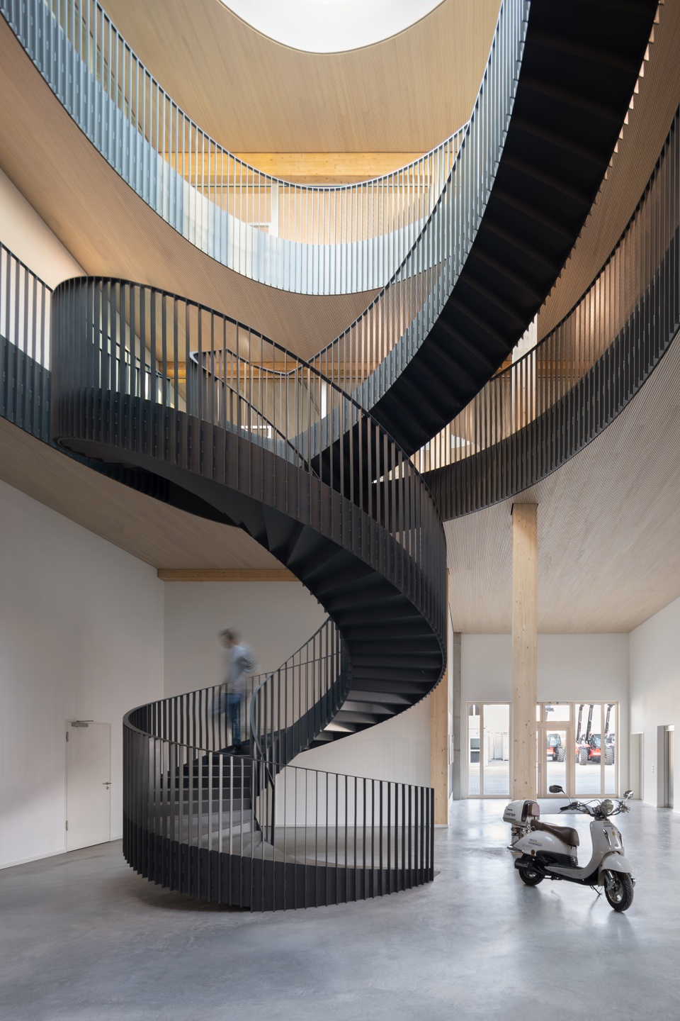 hald grunewald headquarters by rundzwei architekten bda