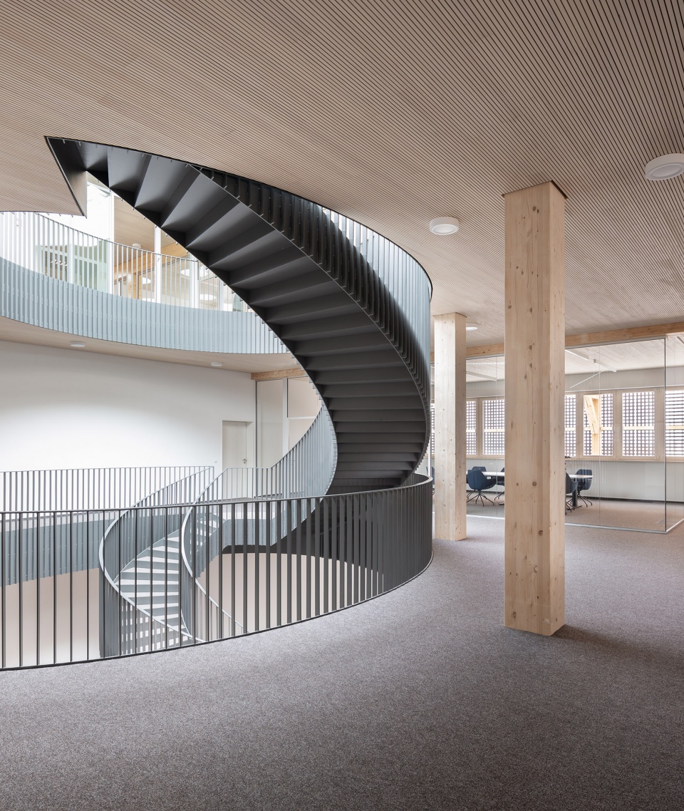 hald grunewald headquarters by rundzwei architekten bda