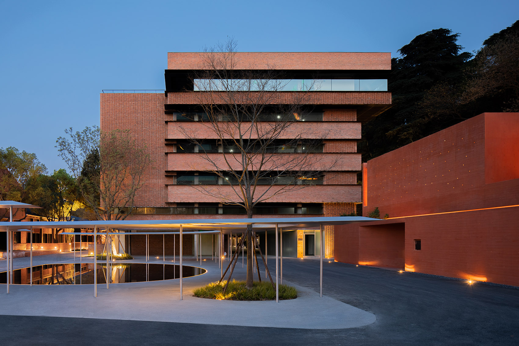 Renovation of Nanjing Combat Machinery Factory (Hongchuang PARK) by Mix