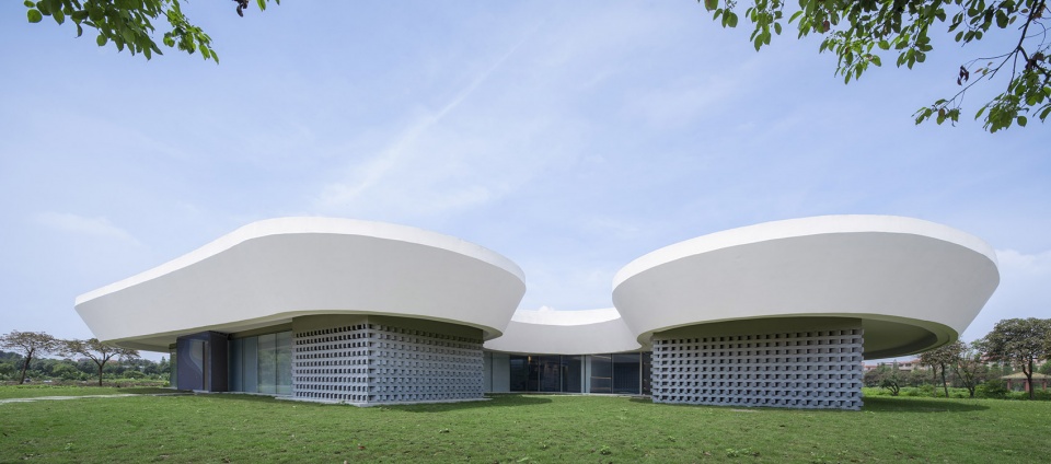 the ripple nanhai district freshwater fish industry technology demonstration and promotion center by wutopia lab