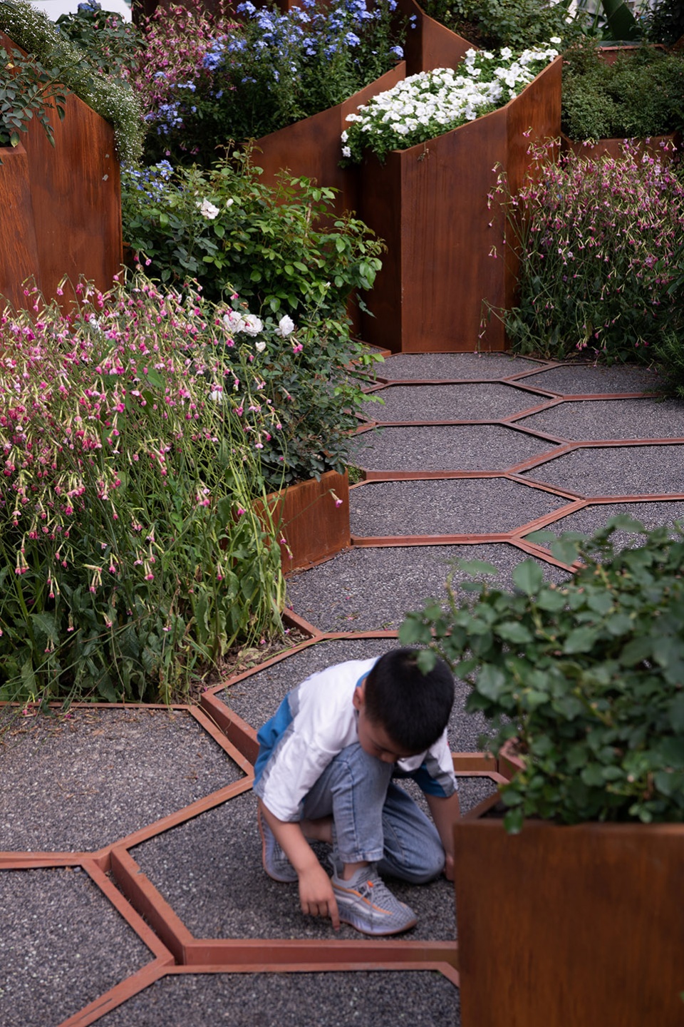 gear garden by atelier scale fabrication lab