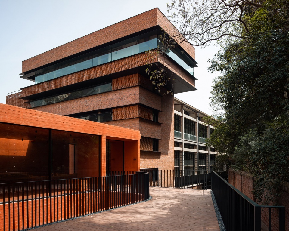 renovation of nanjing combat machinery factory by mix architecture
