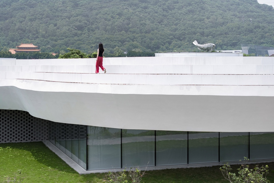 the ripple nanhai district freshwater fish industry technology demonstration and promotion center by wutopia lab