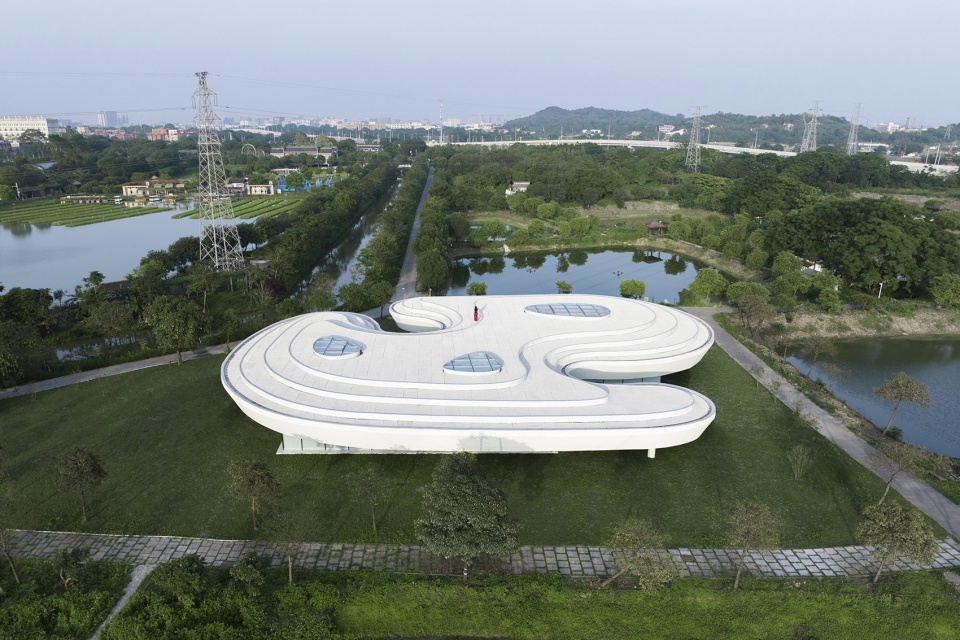 the ripple nanhai district freshwater fish industry technology demonstration and promotion center by wutopia lab