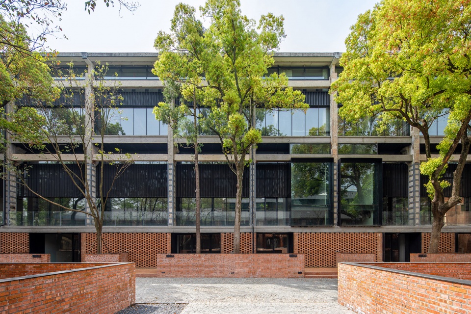 renovation of nanjing combat machinery factory by mix architecture