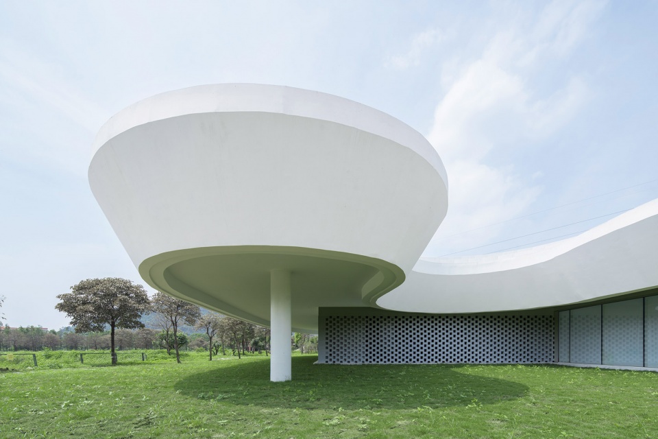 the ripple nanhai district freshwater fish industry technology demonstration and promotion center by wutopia lab