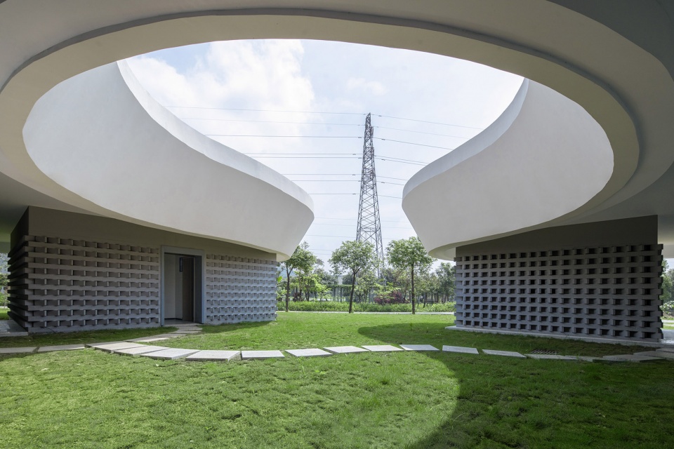the ripple nanhai district freshwater fish industry technology demonstration and promotion center by wutopia lab