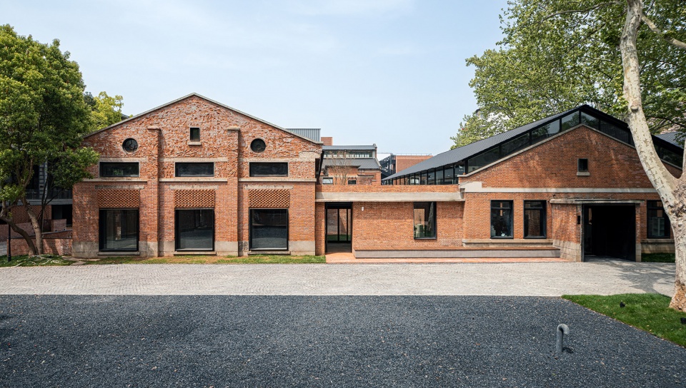 renovation of nanjing combat machinery factory by mix architecture