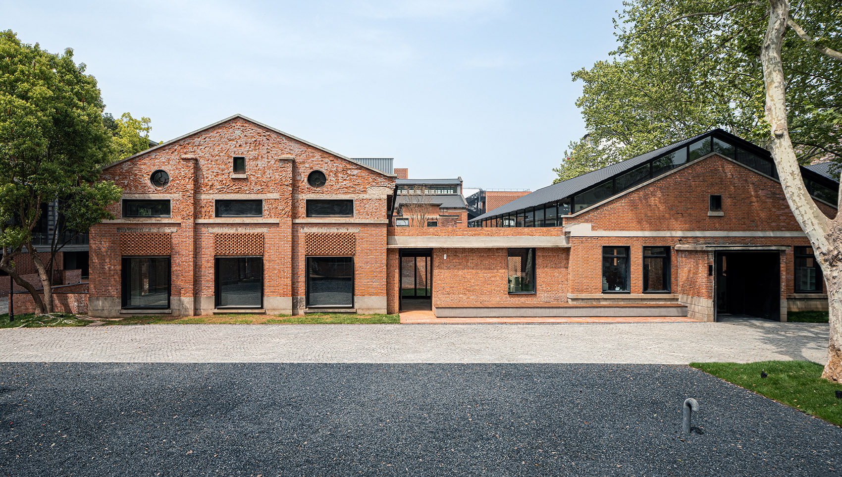 Renovation of Nanjing Combat Machinery Factory (Hongchuang PARK) by Mix