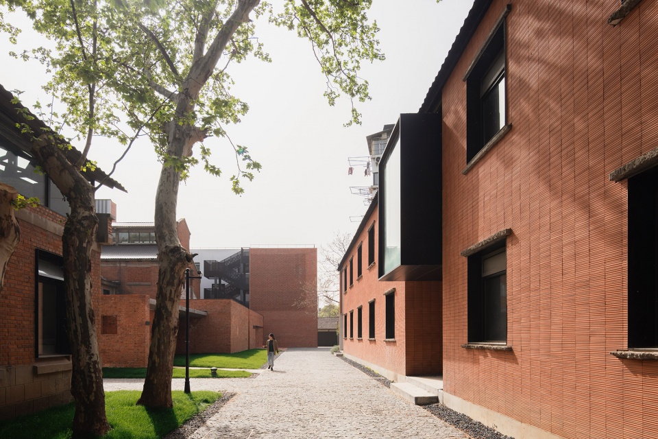 renovation of nanjing combat machinery factory by mix architecture