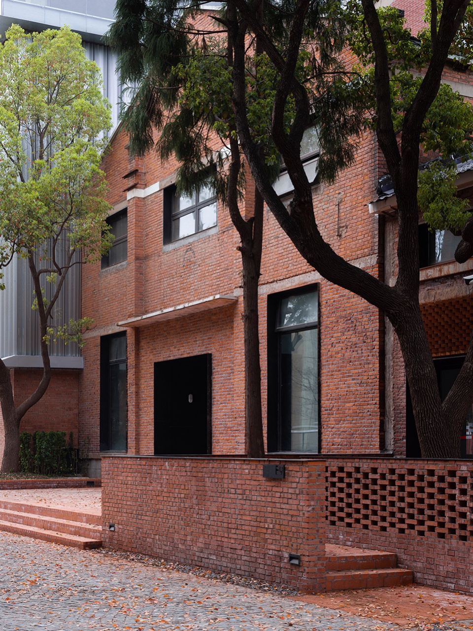 renovation of nanjing combat machinery factory by mix architecture