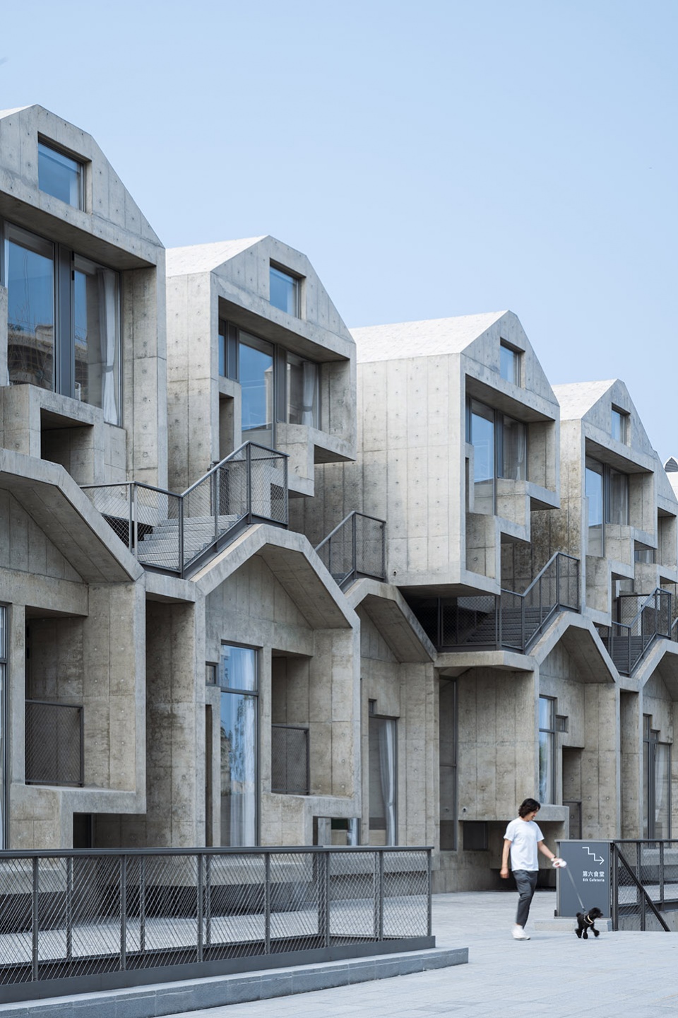 the kennels by atelier gom