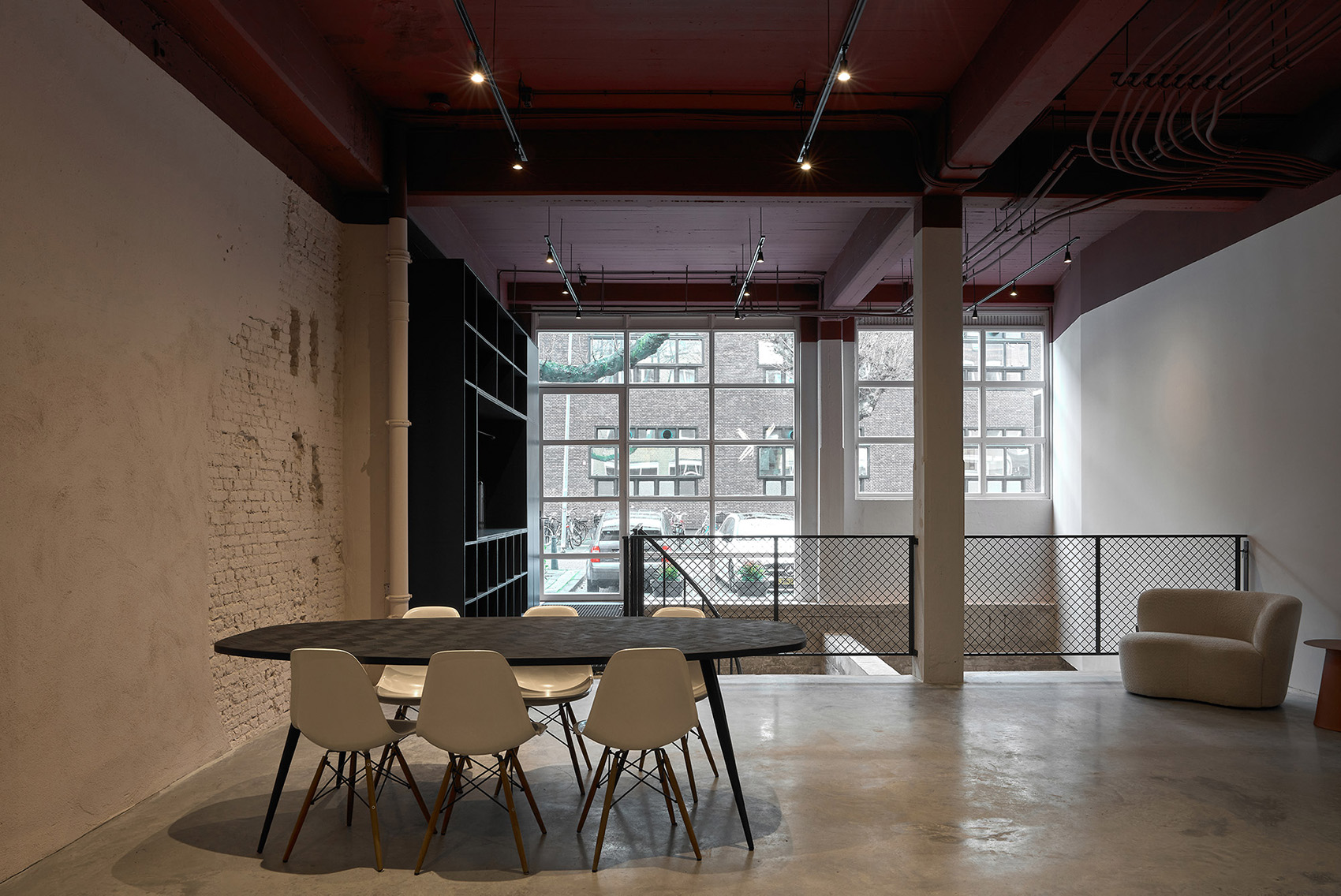 Garage Loft Delfshaven by Kevin Veenhuizen Architects 谷德设计网