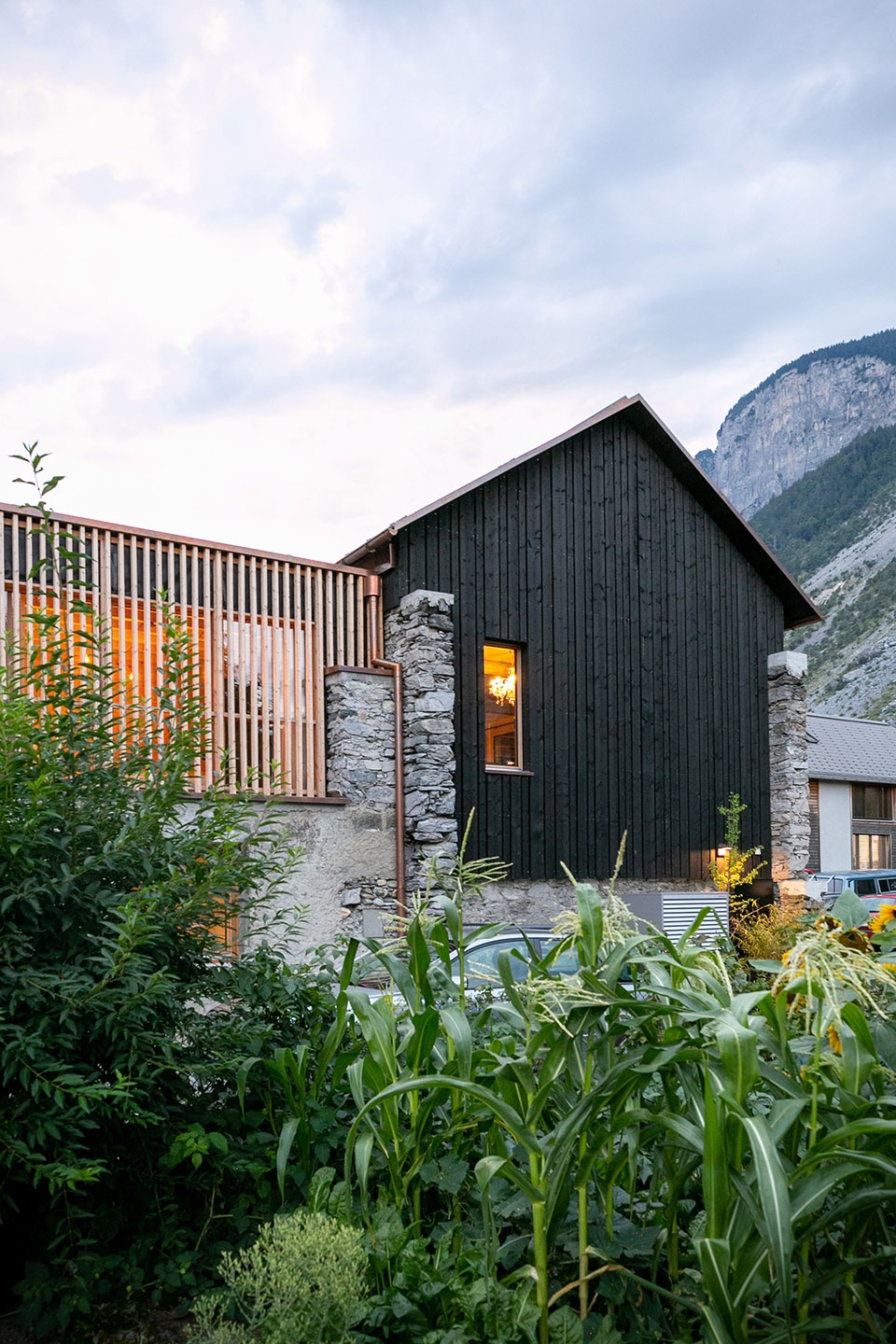 Hof Hist Modunita architects sa