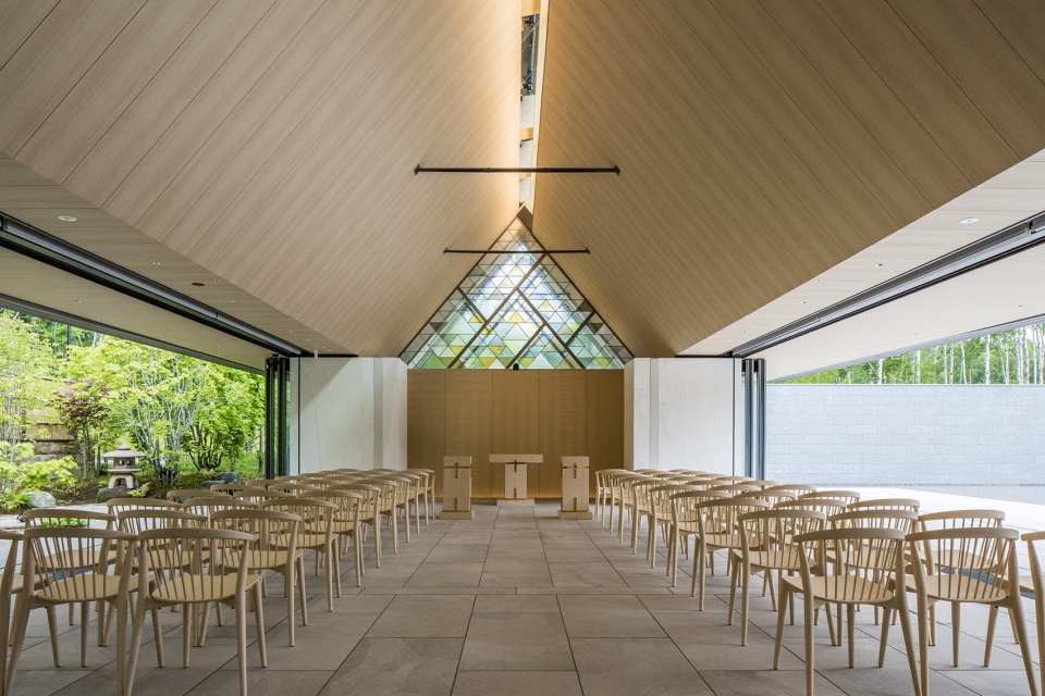 park hyatt niseko hanazono chapel by nikken sekkei ltd