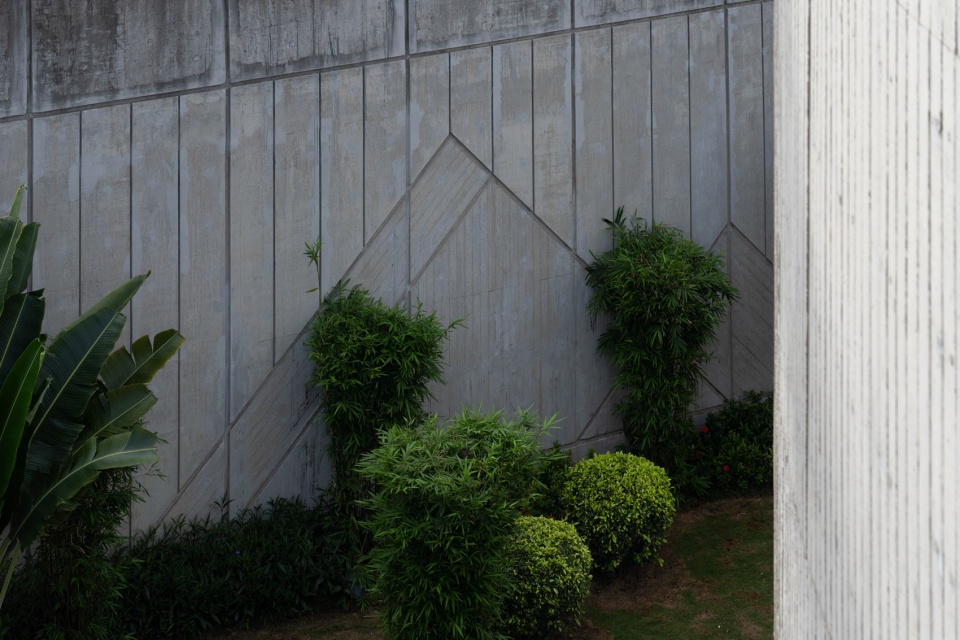 Expansion of Haikou Yanchunling Waste Leachate Treatment Station Phase II by Hangzhou Dakai Architectural Design Co