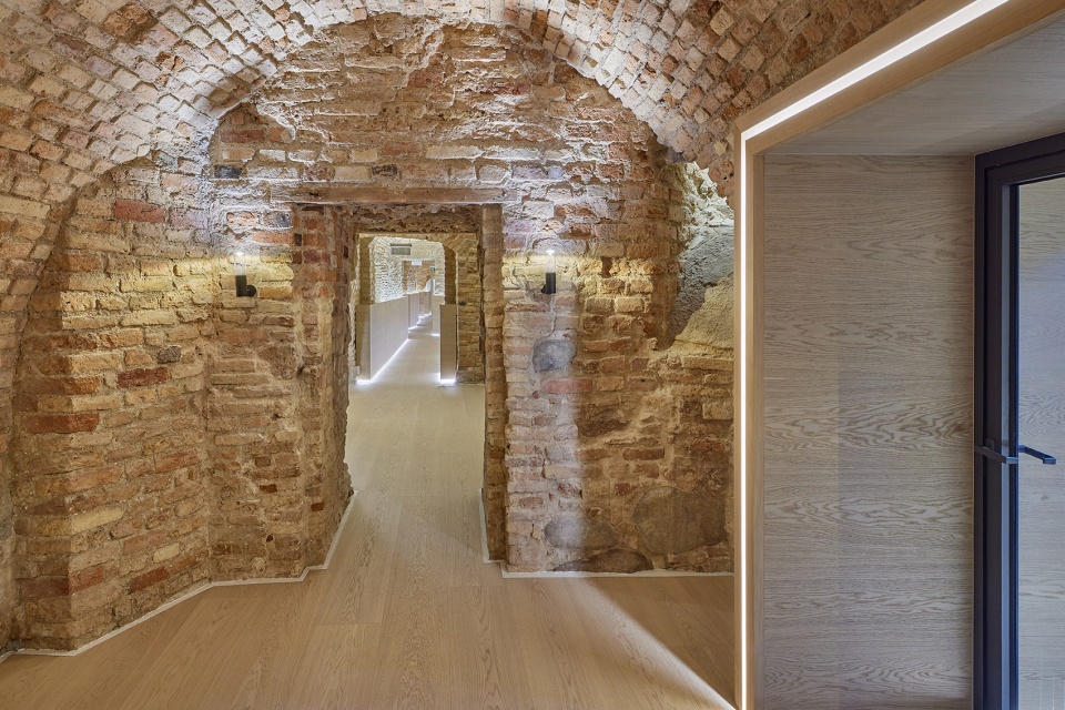 boksto skveras by studio seilern architects