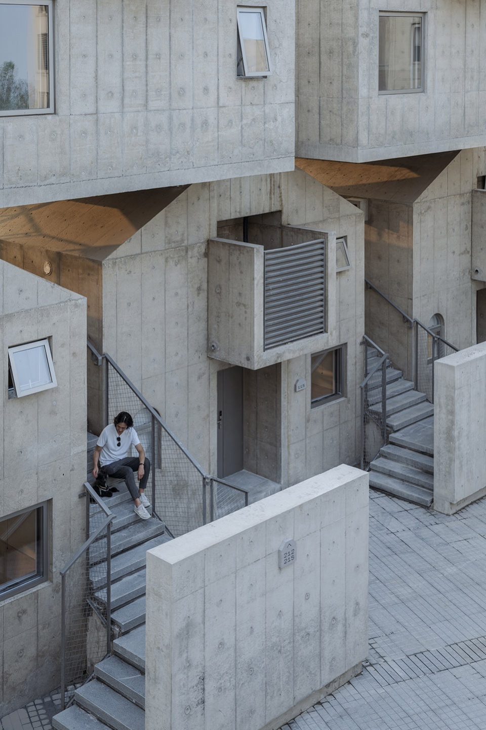 the kennels by atelier gom