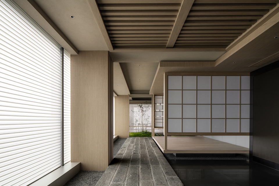 Ontology and its epidermis China by Tenon design