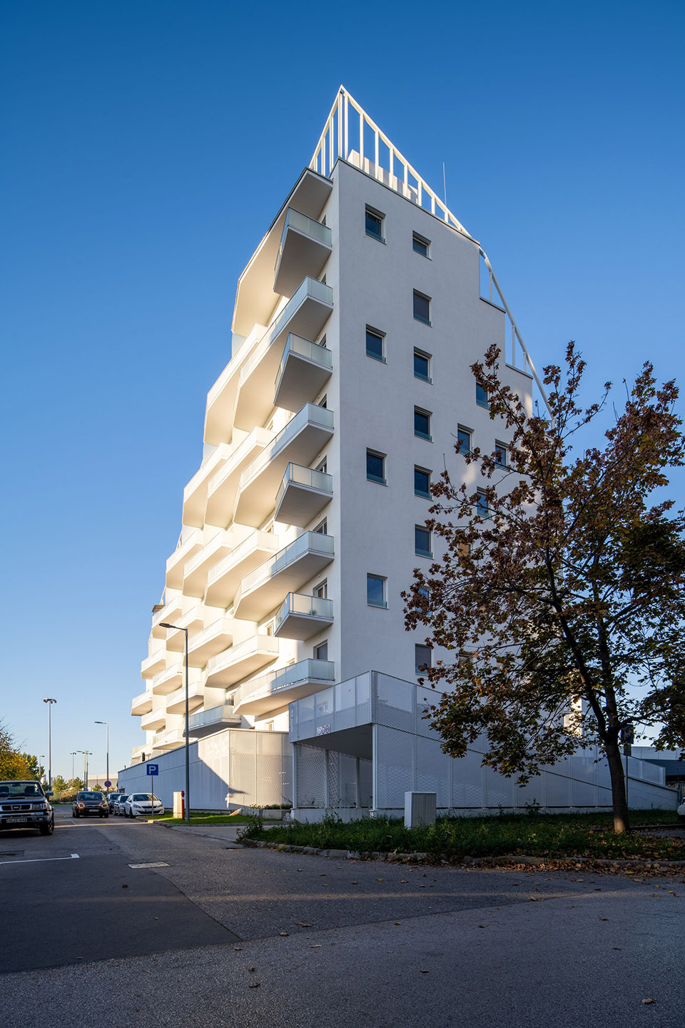 Trendo11 – Terraced Residential Building in Budapest by LAB5 architects ...