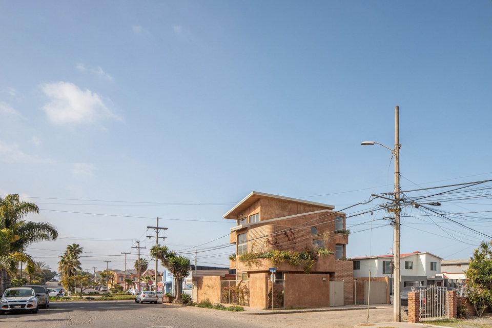 casa estudiantes brutal taller de arquitectura