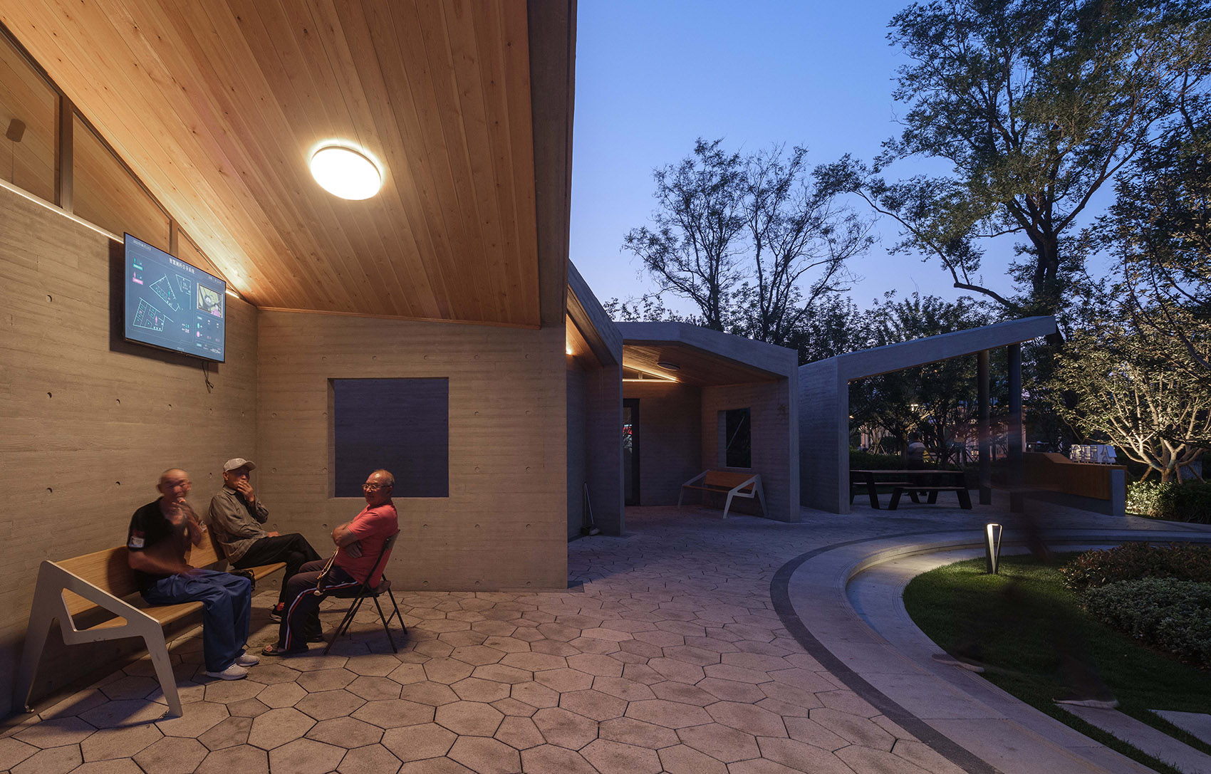 Park Station of Tiandi Square in Yantai by Shanghai Dachuan Architects ...