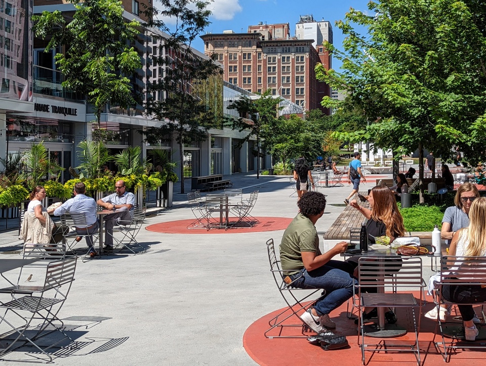 Esplanade Tranquille by Les architectes FABG