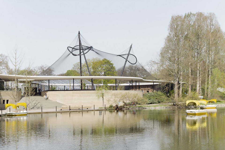 Green experience center in Luisenpark by Bez Kock Architekten BDA