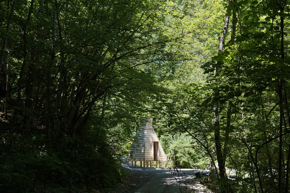 Periscope Hut by ELSE