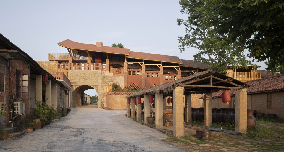 doumu dragon kiln and ich lounge in qianshan anhui by greyspace architects