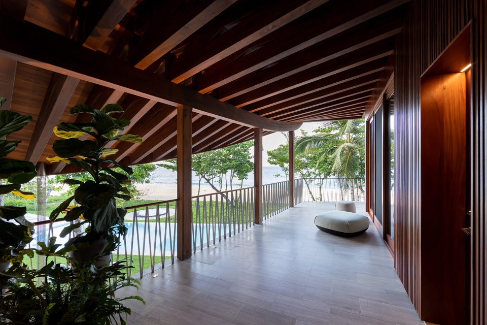 casa las olas by young projects