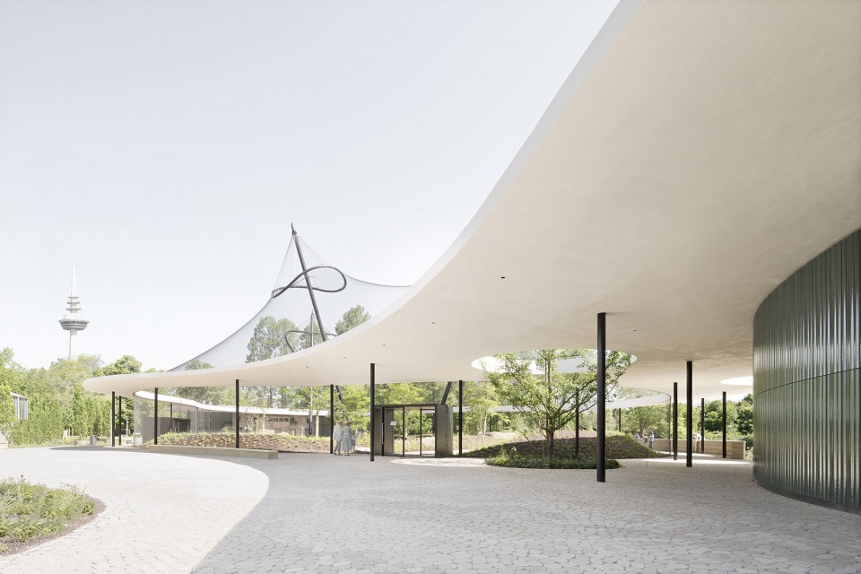 Green experience center in Luisenpark by Bez Kock Architekten BDA