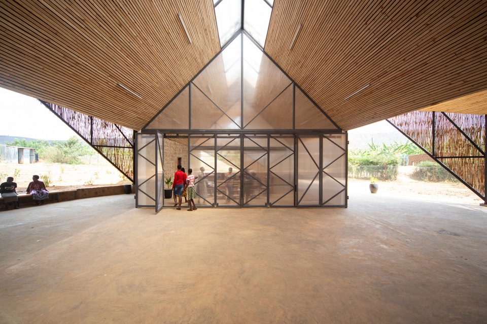 komera leadership center by be design