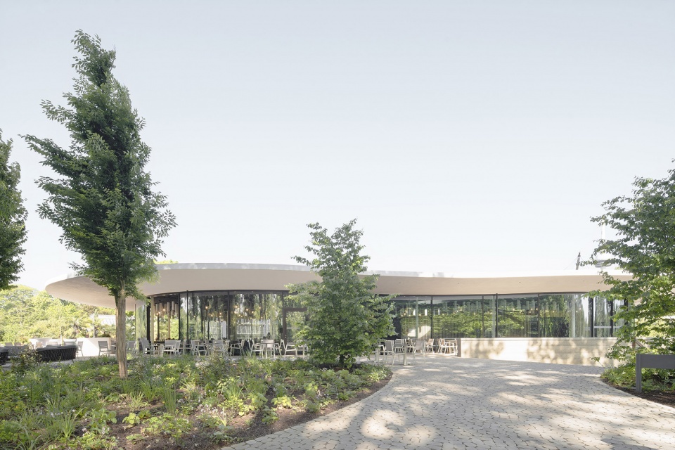 Green experience center in Luisenpark by Bez Kock Architekten BDA