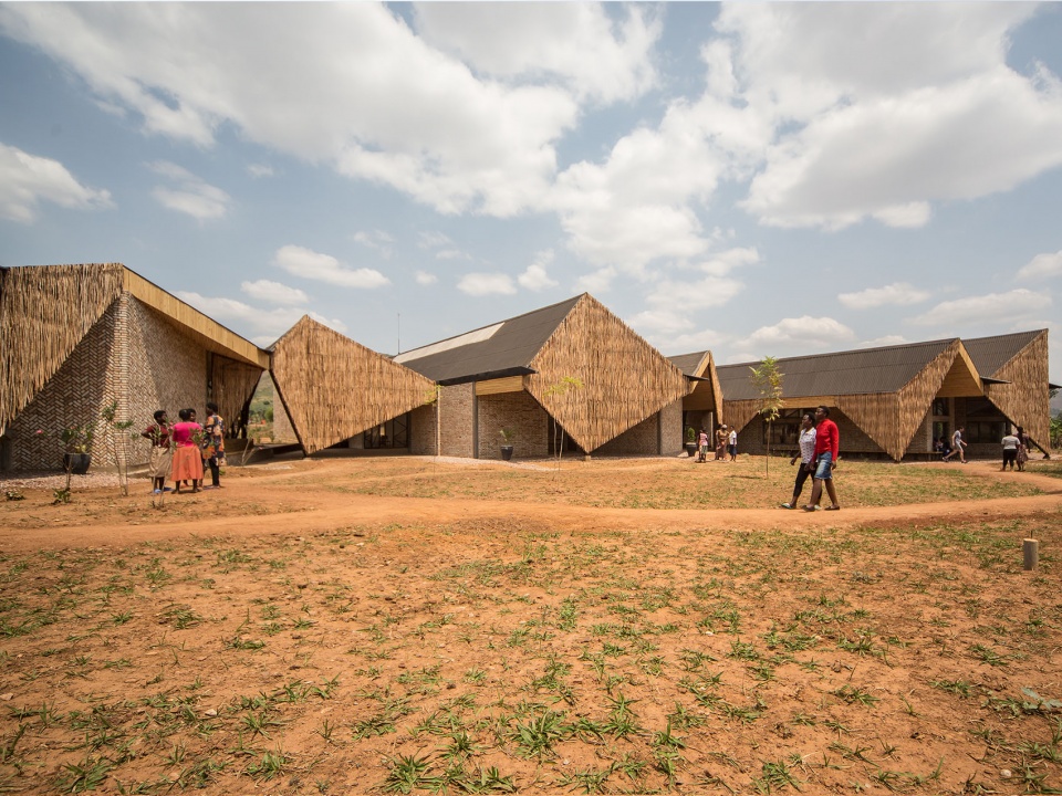 komera leadership center by be design