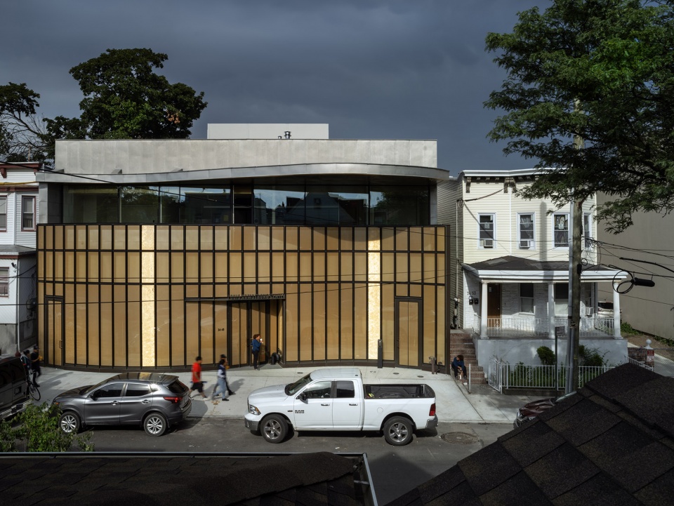 louis armstrong center by caples jefferson architects