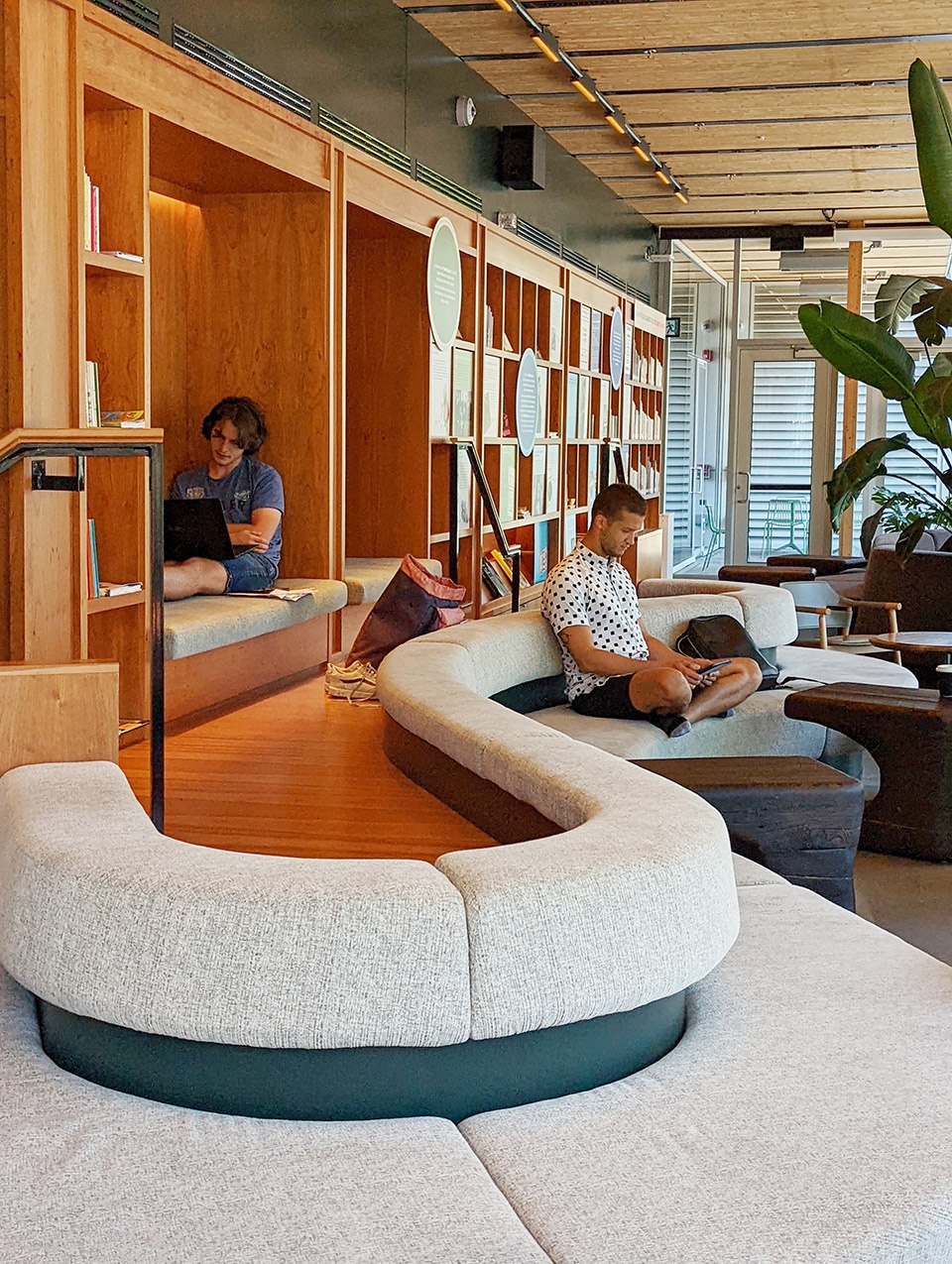 Esplanade Tranquille by Les architectes FABG