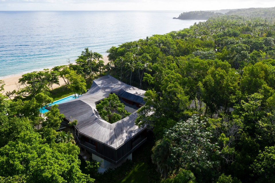 casa las olas by young projects