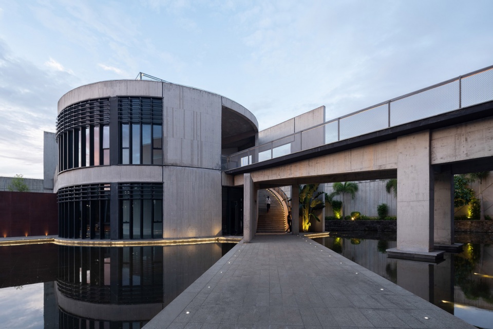 Expansion of Haikou Yanchunling Waste Leachate Treatment Station Phase II by Hangzhou Dakai Architectural Design Co