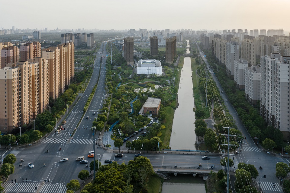 Fengxian Qi Jesus Church China by Wutopia Lab
