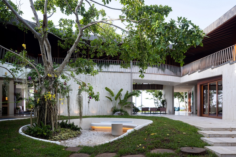 casa las olas by young projects
