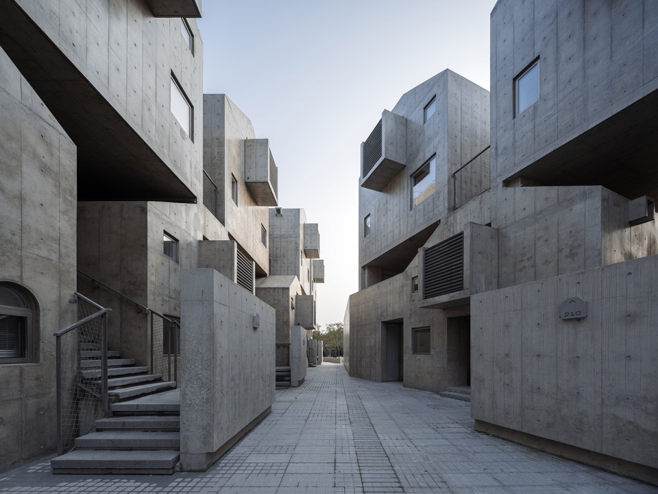 the kennels by atelier gom