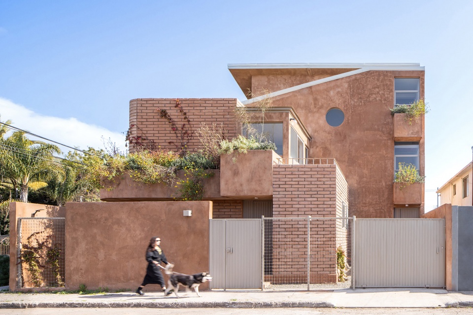 casa estudiantes brutal taller de arquitectura