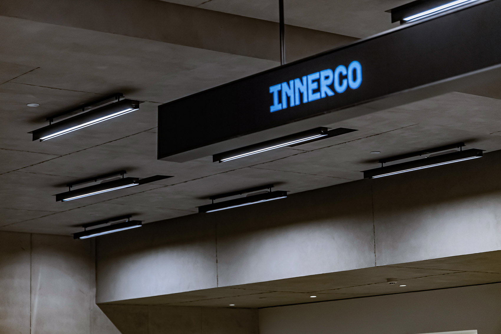 COSMOINNERCO Lighting Design by Guangzhou Lam Light Design 谷德设计网