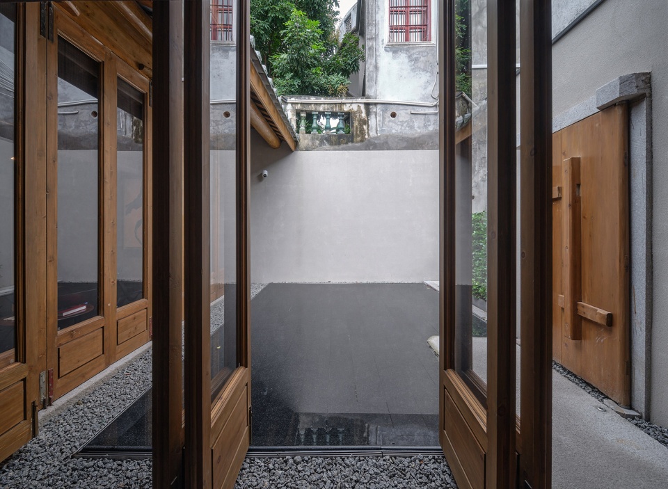 Chaozhou Youxiong Hotel China by Leeko Studio